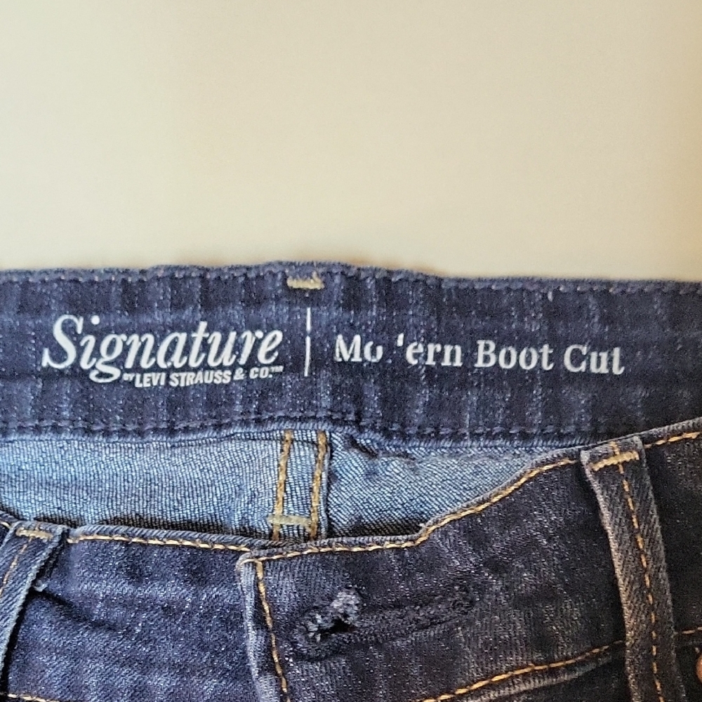 Levi's Signature Modern Bootcut Jeans - Dark Blue Women's